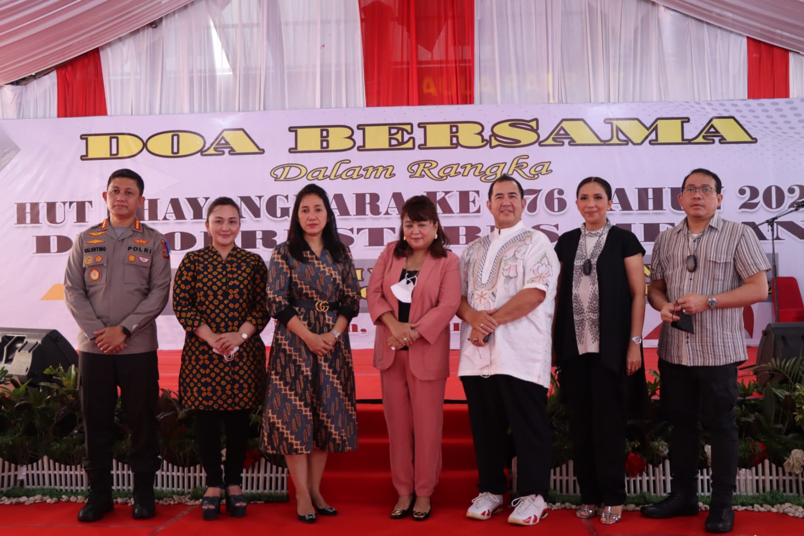 Ketua Bhayangkari Polda Sumut Ny Rita Panca Simajuntak Hadiri Doa Bersama