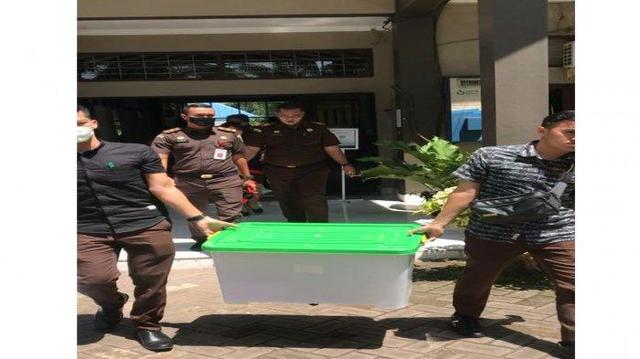 Wouuww!!!..Kantor Dinas Kesehatan Deli Serdang Digeledah Kejaksaan