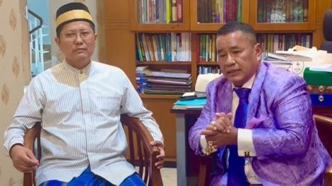 Mantap!!!....Hotman Paris Temui Ketua MUI, Minta Maaf Atas Kasus Holywing