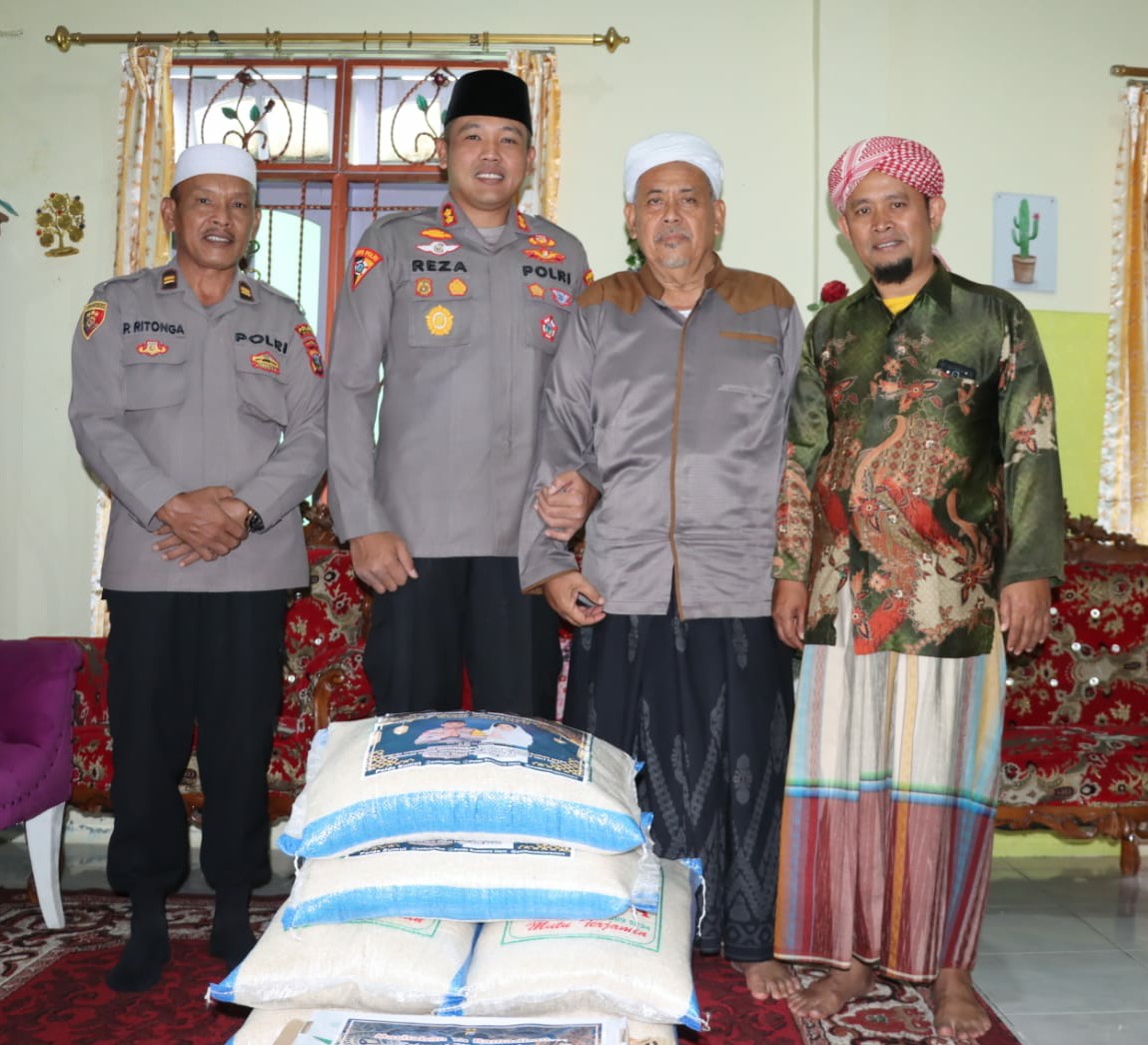 Kapolres Madina Silaturrahmi Dengan Pimpinan Ponpes Al-Bi'Thasatul Islami