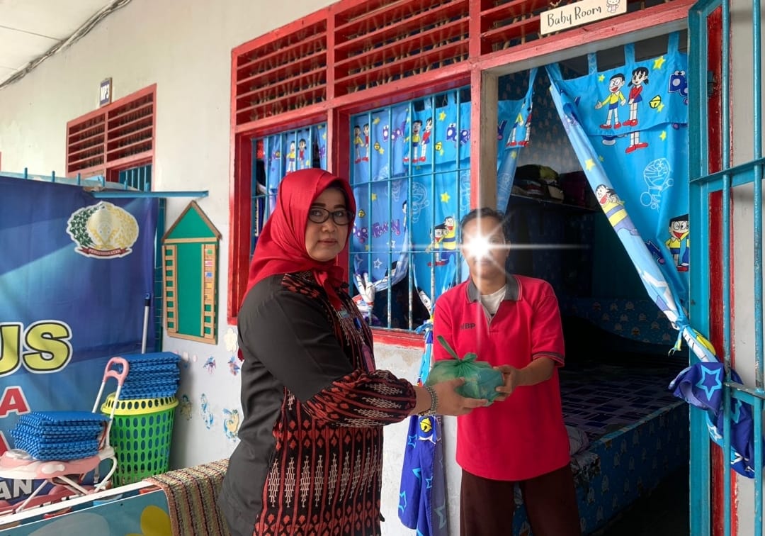 Rutan Perempuan Medan Bagikan Bingkisan Kepada WBP