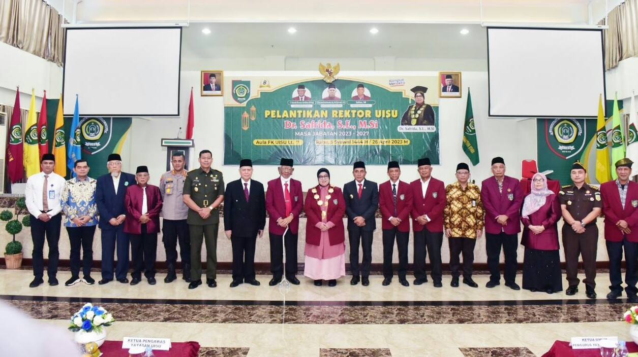 Dr. Hj. Safrida Resmi Dilantik Menjadi Rektor UISU Masa Jabatan 2023-2027