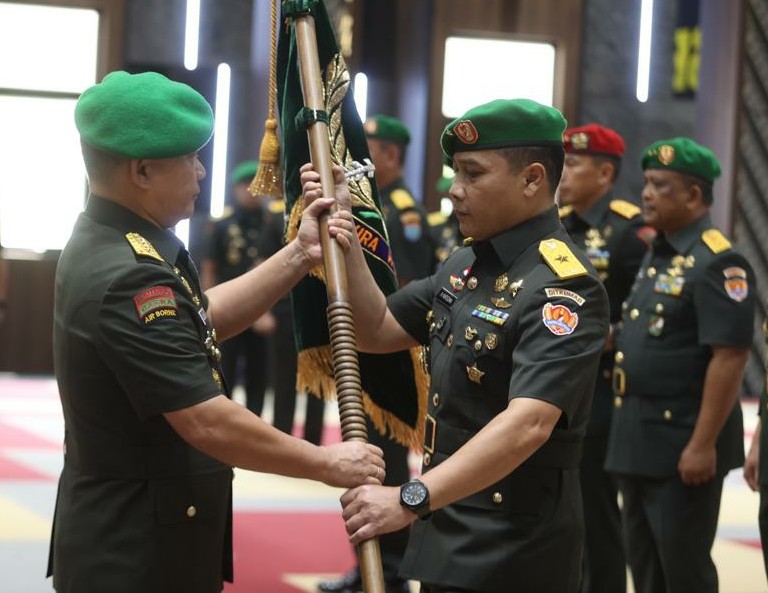 Profil Dirkumad Brigjen TNI Dr. Ateng Karsoma, SH. M.Kn