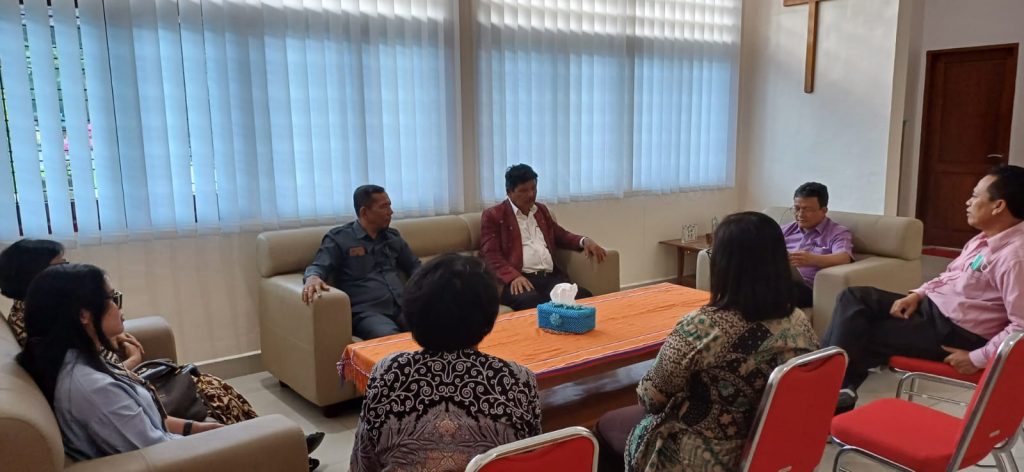 Penyerahan Sertifikat Tanah GKPS Galang 