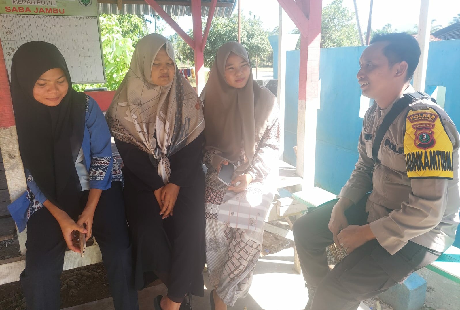 Bhabinkamtibmas Desa Saba Jambu Himbau Anak-Anak Remaja Agar Hati-hati Dalam Bergaul
