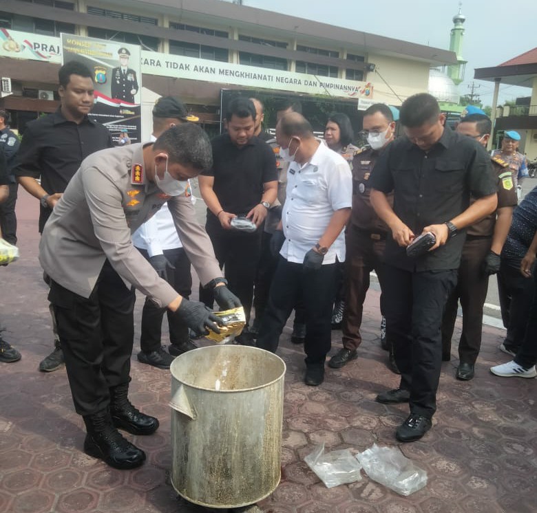 Polrestabes Medan Musnahkan Narkoba Senilai Rp 150 Miliar, Kombes Valentino : Gempur Habis Peredaran Sabu di Medan