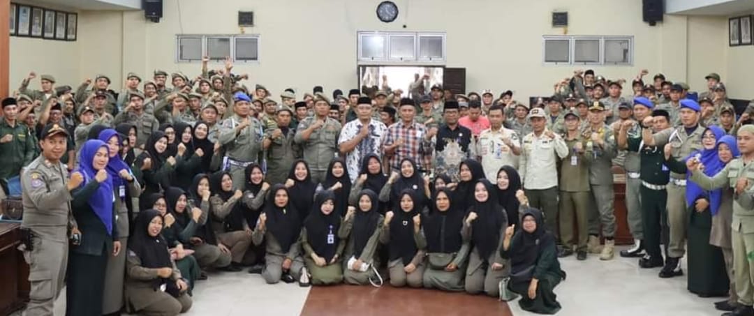 Ratusan Sat Pol PP Aceh Tengah Geruduk DPRK, Minta Diperjuangkan Jadi ASN