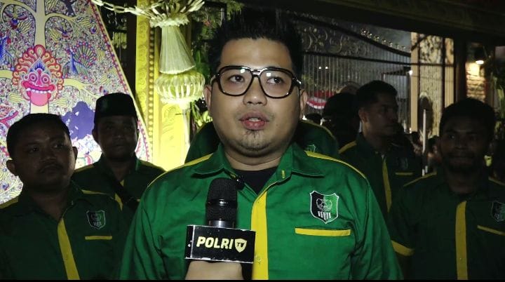 Banjir' Apresiasi Warga ke Kapolri Yang Komitmen Lestarikan Budaya Indonesia Lewat Wayang Kulit