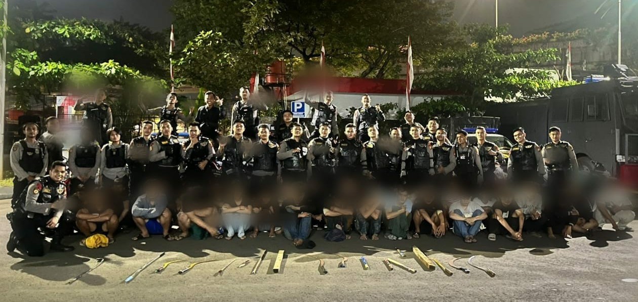 Gagalkan Aksi Tawuran, Polisi Amankan 32 Remaja Beserta Senjata Tajam 