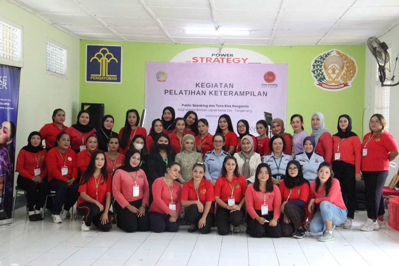Perluas Wawasan Kecantikan Warga Binaan Lapas Kelas IIA Tangerang Melalui Pelatihan Make UP