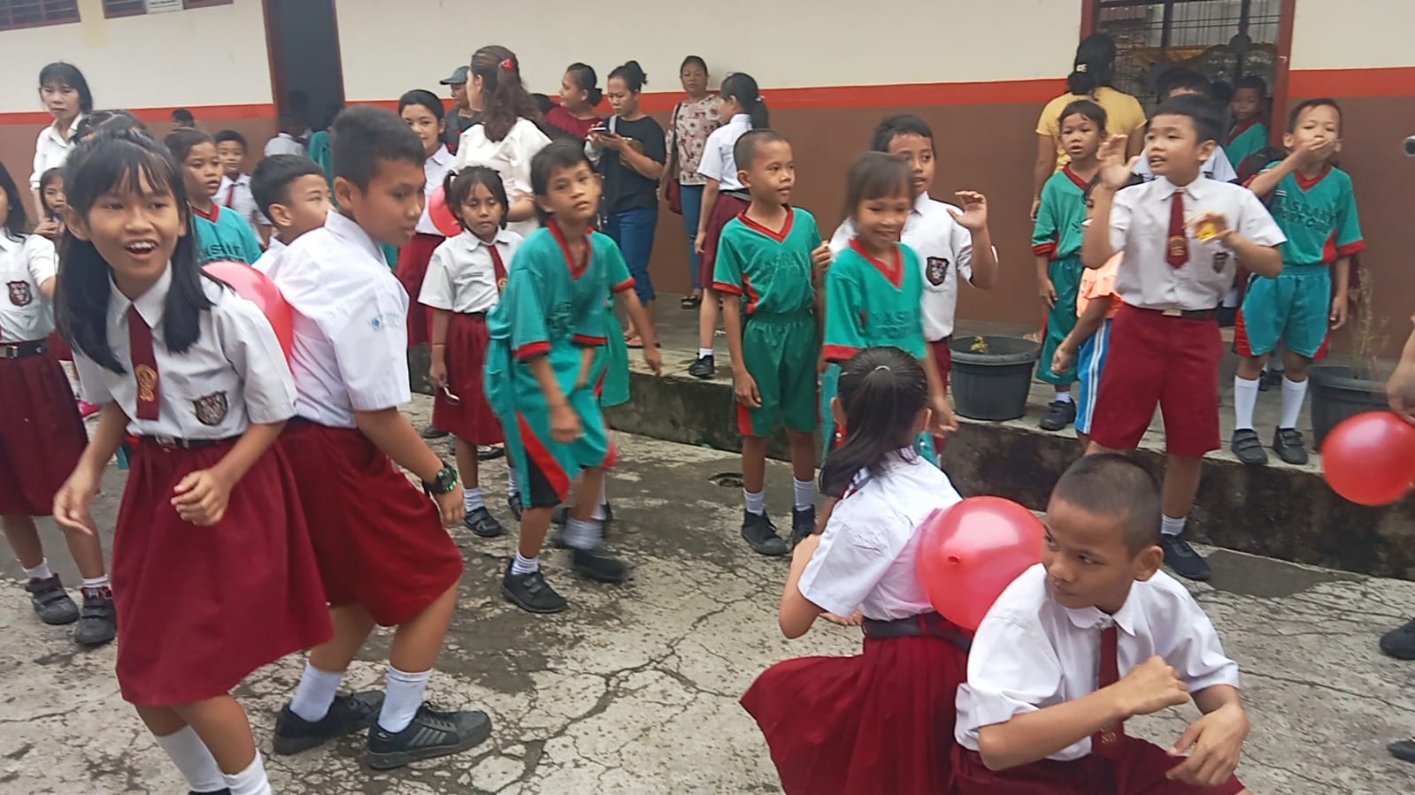 Sambut HUT RI Ke-78, SD Nasrani 2 Gelar Berbagai Perlombaan