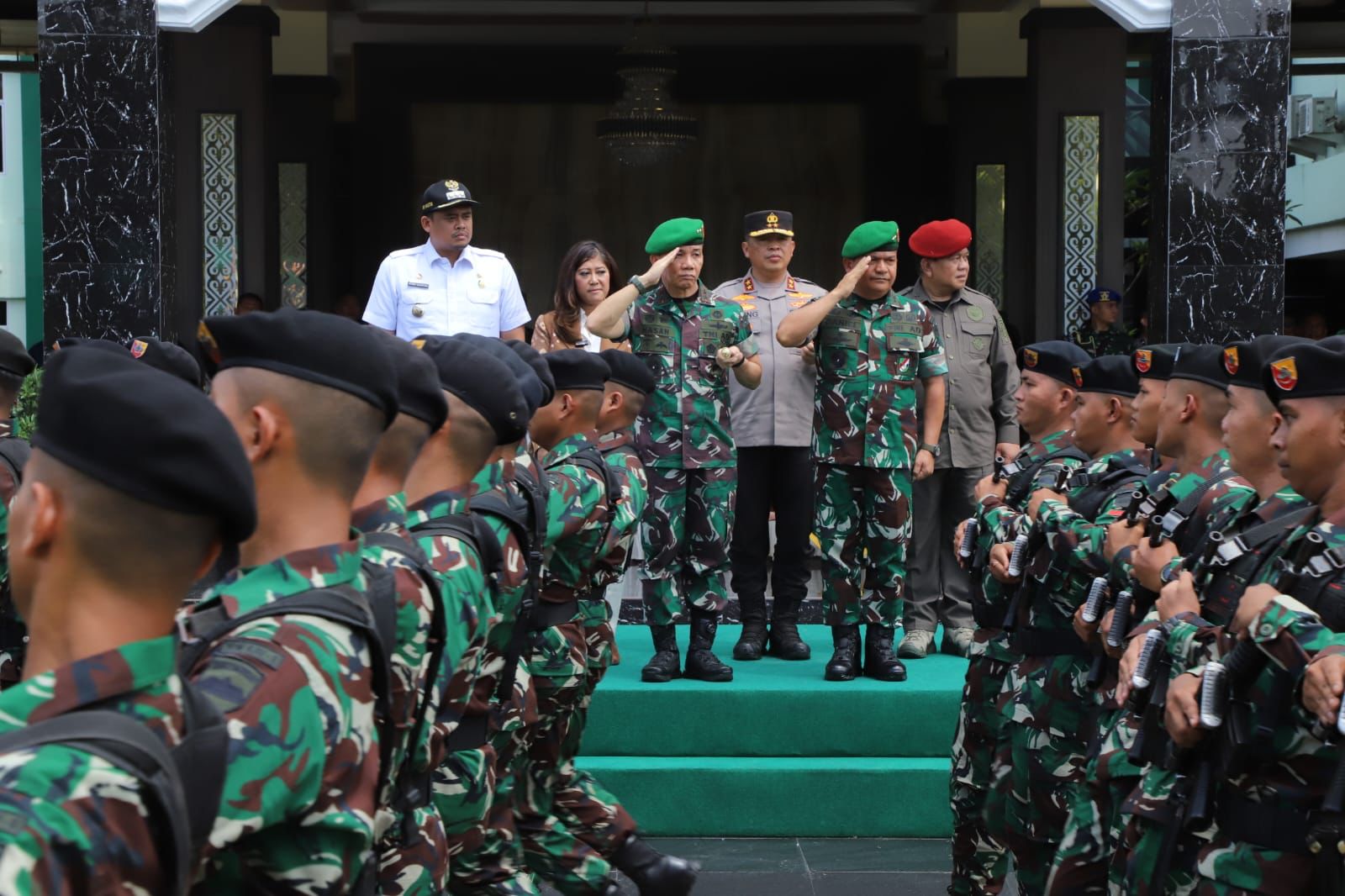 Aksi Tim Gultor Warnai Apel Luar Biasa Sertijab Pangdam I/BB