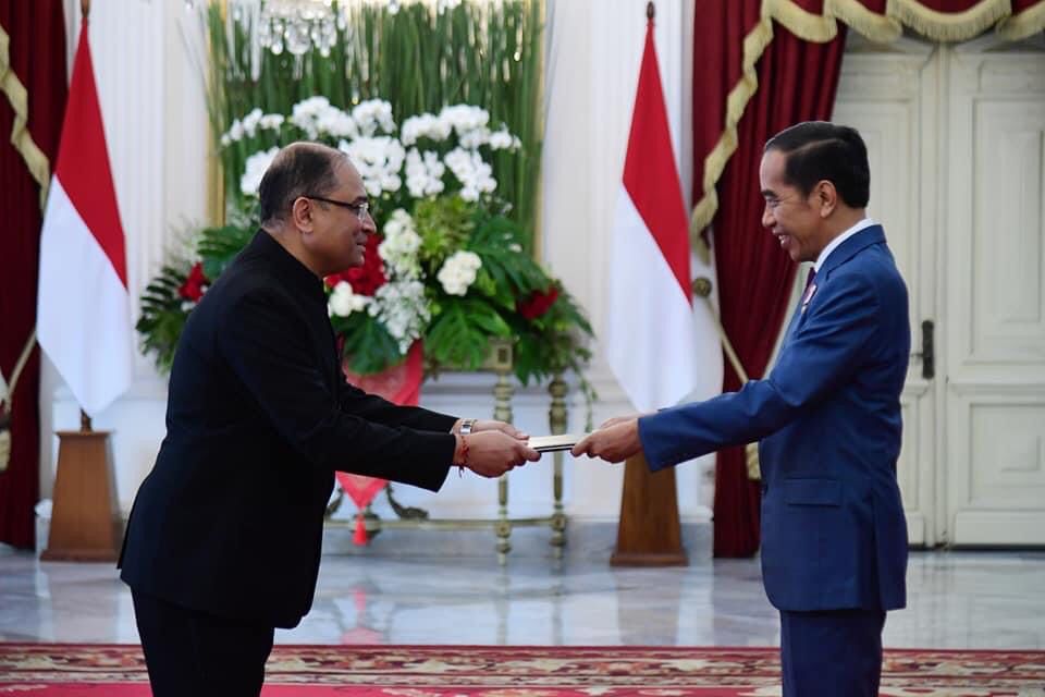 Presiden Jokowi Terima Surat Kepercayaan 12 Duta Besar Negara Sahabat