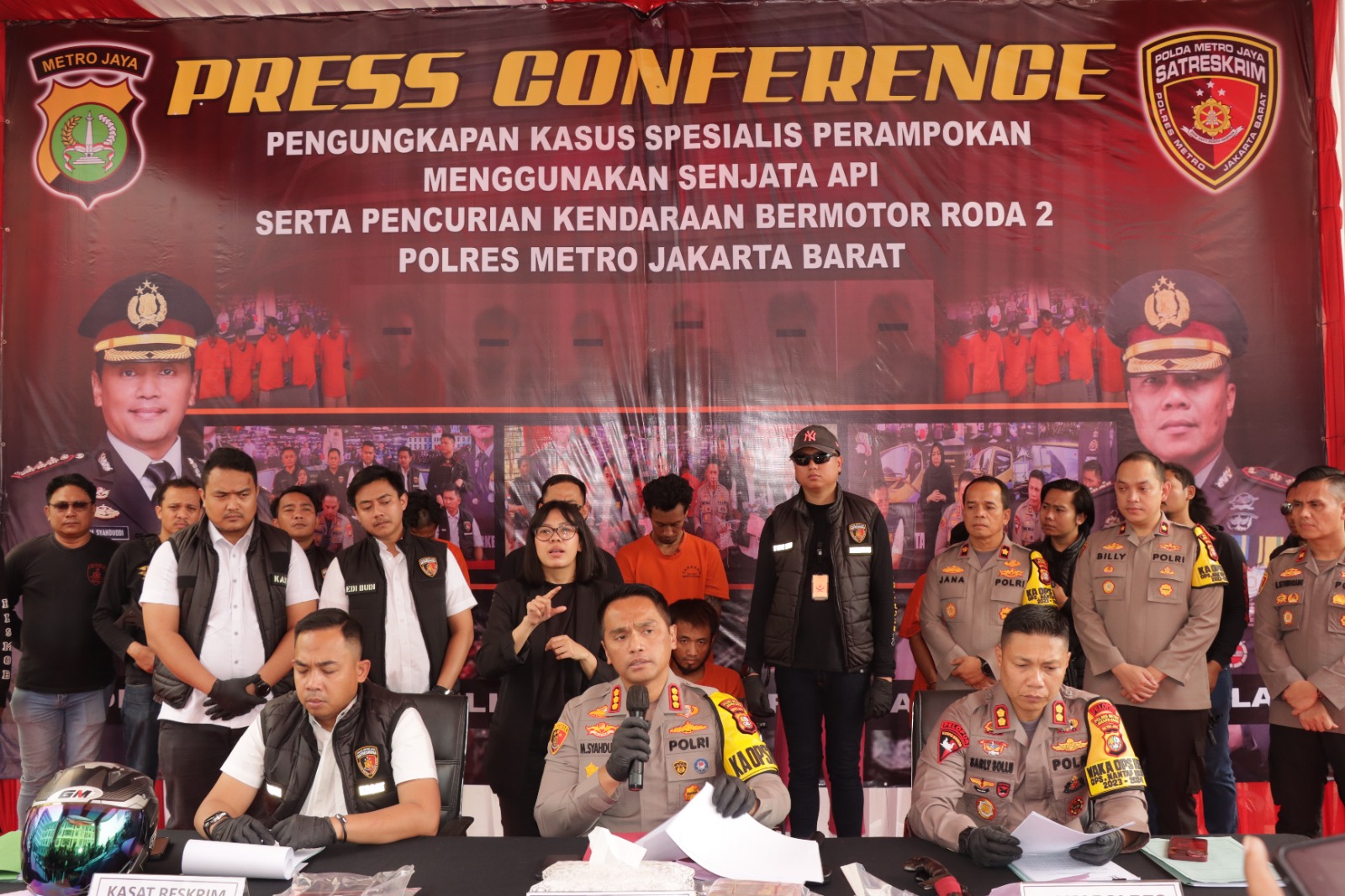 Kawanan Perampok Sadis Bersenjata Api Rakitan Diringkus Tim Gabungan Polres Metro Jakarta Barat