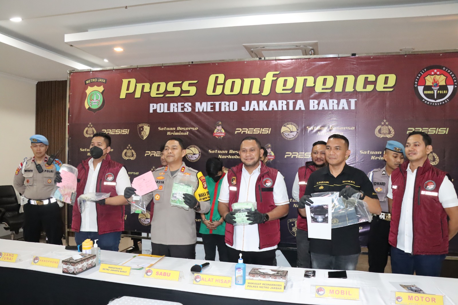 Joint Investigation Polres Jakbar dan Polres Pelabuhan Tanjung Priok Amankan Sabu Kualitas Bagus Seberat 11,3 Kg