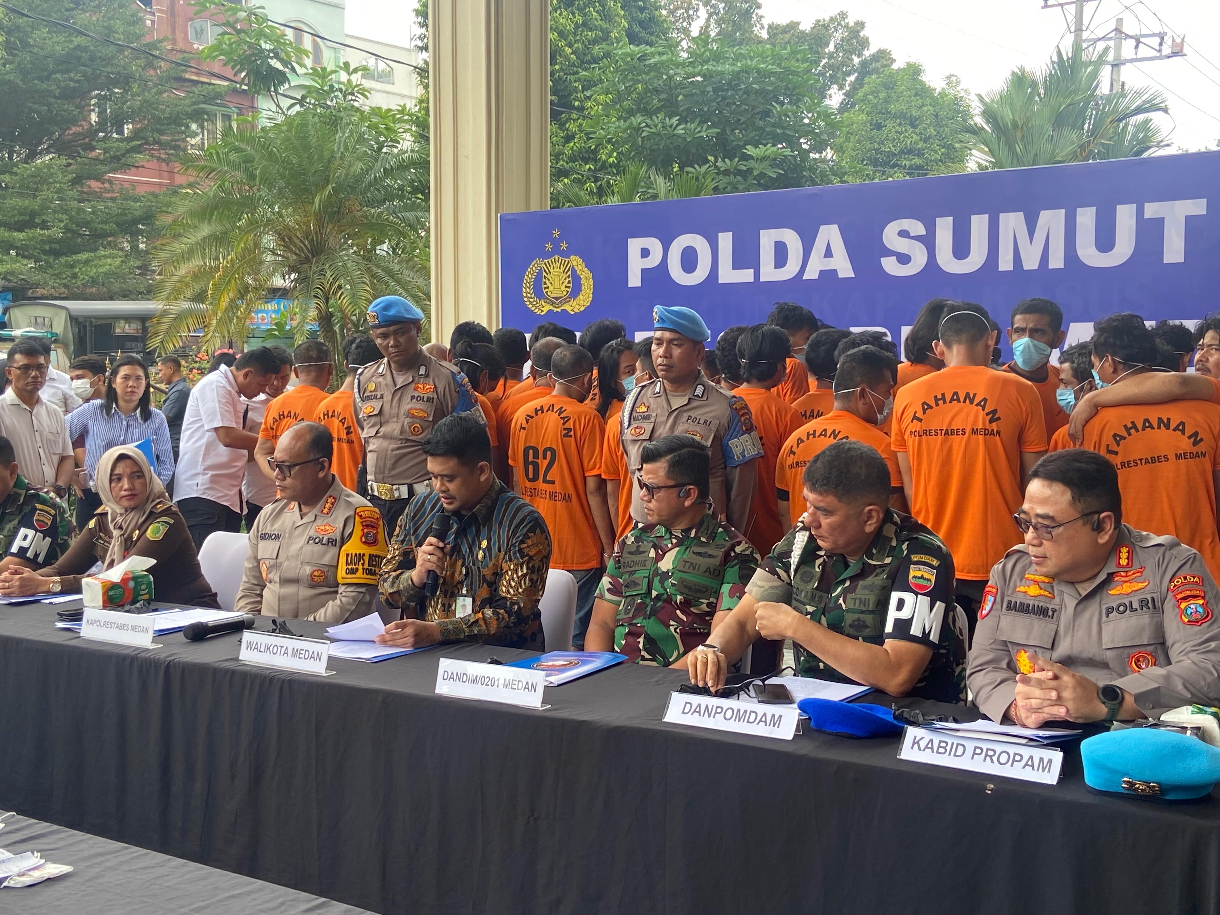 Sinergitas TNI-Polri, Gerebek 2 Sarang Narkoba di Medan