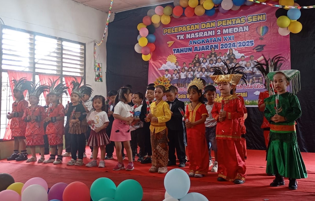 Meriah dan Penuh Haru, TK Nasrani 2 Medan Gelar Pelepasan dan Pentas Seni