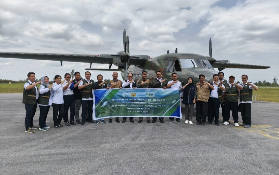TNI AU dan BMKG Bersinergi, Pesawat Casa-212 Lakukan Operasi Modifikasi Cuaca dari Lanud Soewondo