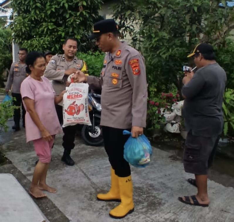 Polsek Perbaungan Salurkan Bantuan untuk Korban Banjir, Wujud Kepedulian Polri di Bawah Kepemimpinan AKBP Jhon Sitepu