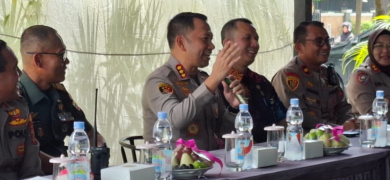 Kapolrestabes Medan Gelar Program “Curhat Warga” di Sunggal, Serap Aspirasi dan Perkuat Sinergi Kamtibmas