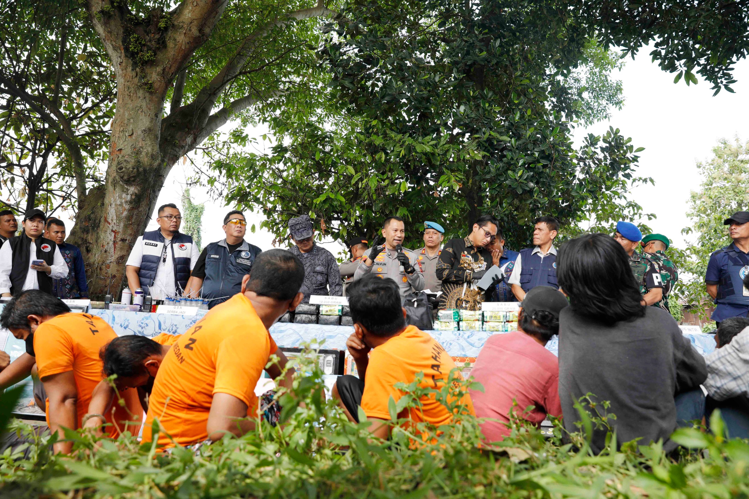 Kapolrestabes Medan Pimpinan Konferensi Pers Barang Bukti Narkoba 35 Kg Sabu, 985 Ekstasi Disita dan 59 Tersangka Diamankan