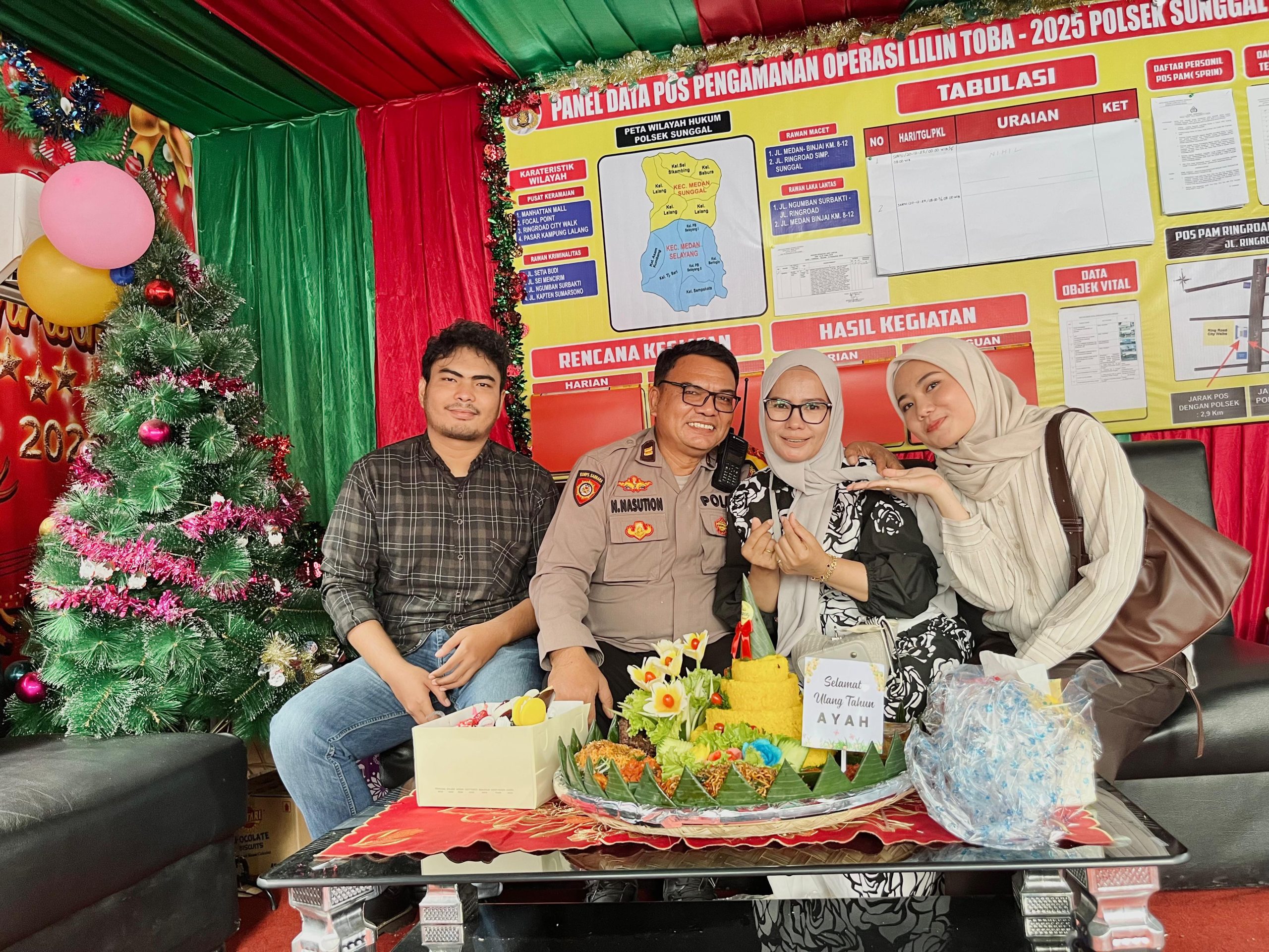 Momen Haru di Pos Pam RCW Medan, Iptu Nizar Nasution Dapat Kejutan Ulang Tahun Dari Keluarga
