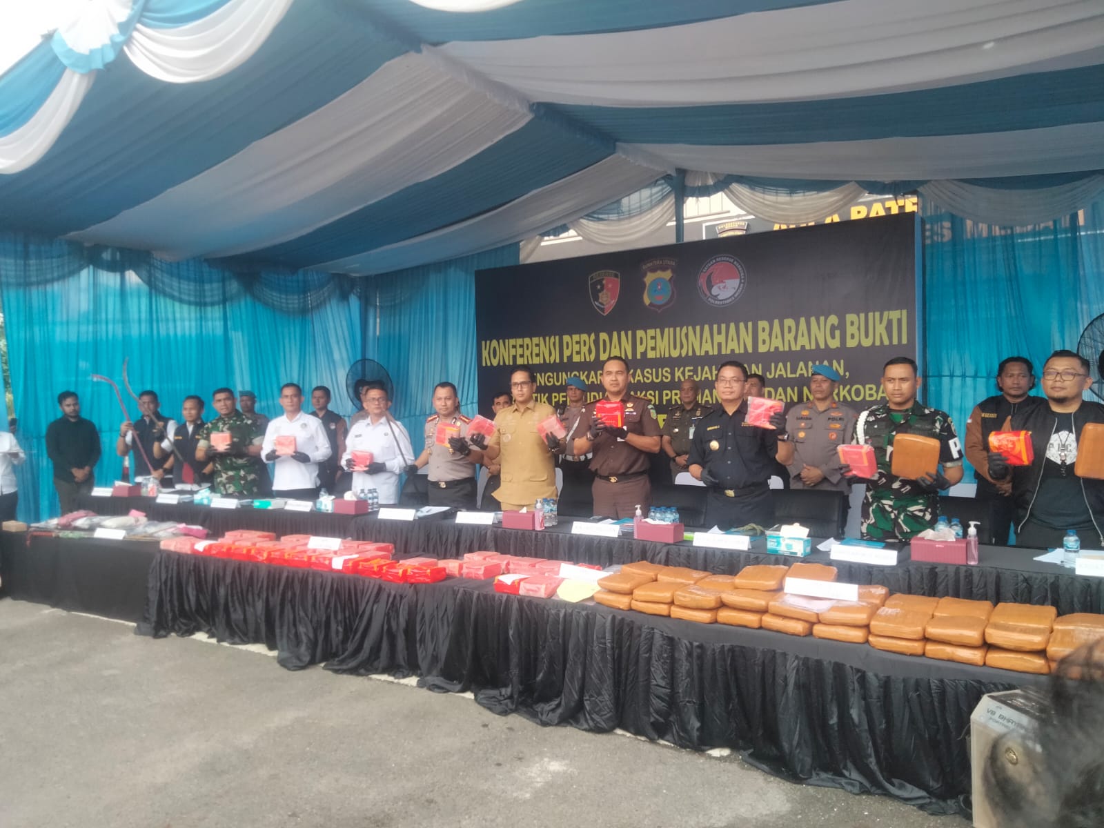 Medan Diguncang!!!.. Polrestabes Medan Sikat Jaringan Narkoba Internasional, Puluhan Kg Sabu Dimusnahkan ‎