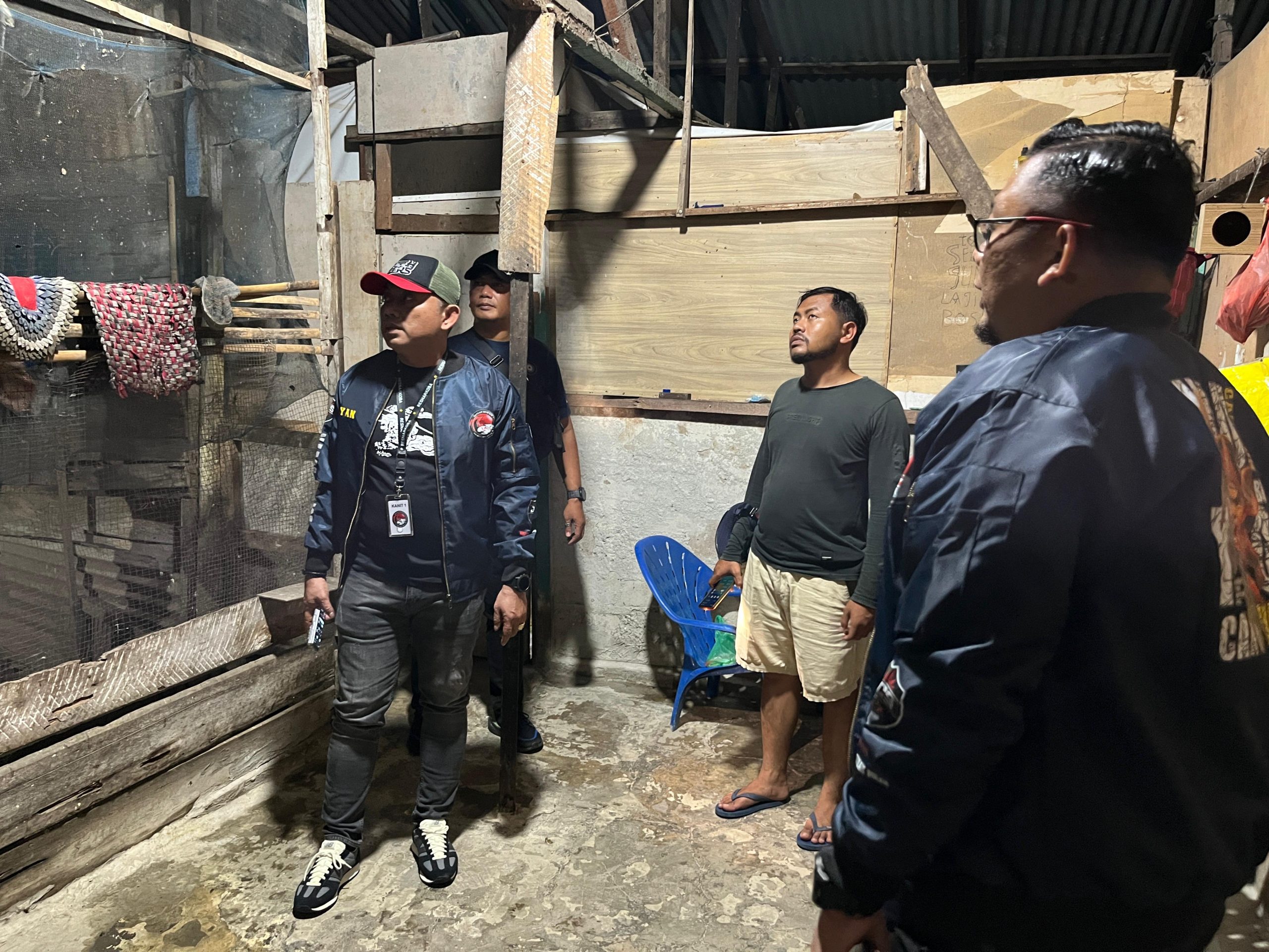 Tak Berkutik!!! Tiga Pria Diciduk Saat Transaksi Sabu di Gang Jati ‎