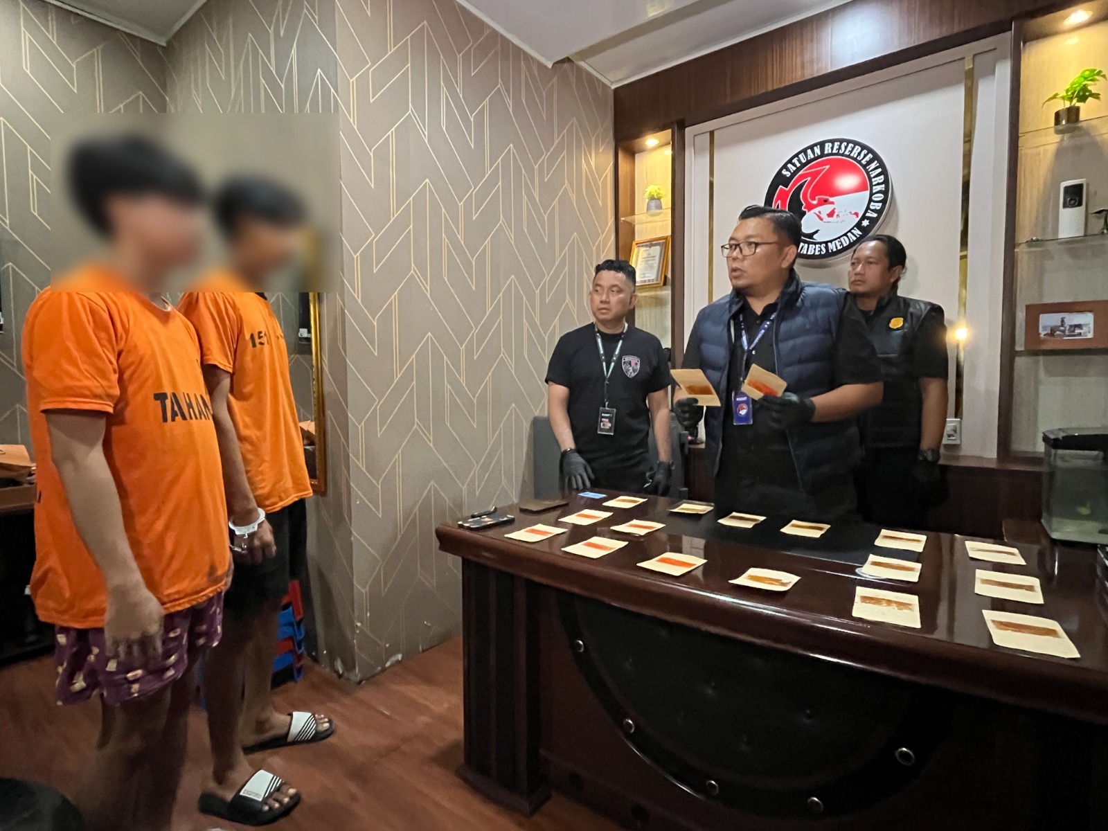 Terbongkar!!!.. Pegawai SPA Sekaligus Pengedar Happy Water Disergap Polisi di Medan