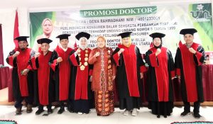 Dosen Universitas Darma Agung Medan Dr. Gema Rahmadani, ST.,SH.,MH. Raih Gelar Doktor Hukum Islam dengan Predikat Pujian
