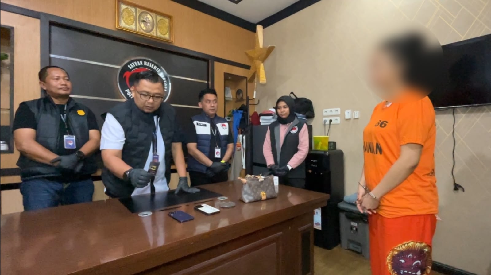 ‎Terbongkar! DJ Cantik di Medan Diciduk Polisi Edarkan POD Getar ‎